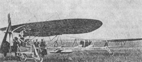 Samolot Brzeskiego Aquila w wersji trzymiejscowej w Wiedniu we wrześniu 1910 roku